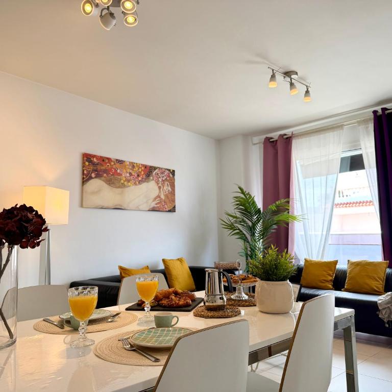 Hortensia Suites Apartments, Los Cristianos, Tenerife - Apartamento de 3 dormitorios con balcón - 8