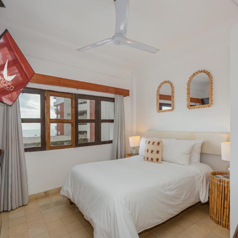 Amaca Petit Hotel - Zona Romántica - Puerto Vallarta - Adults Only - Habitación Doble Deluxe con balcón y vistas al mar - 1