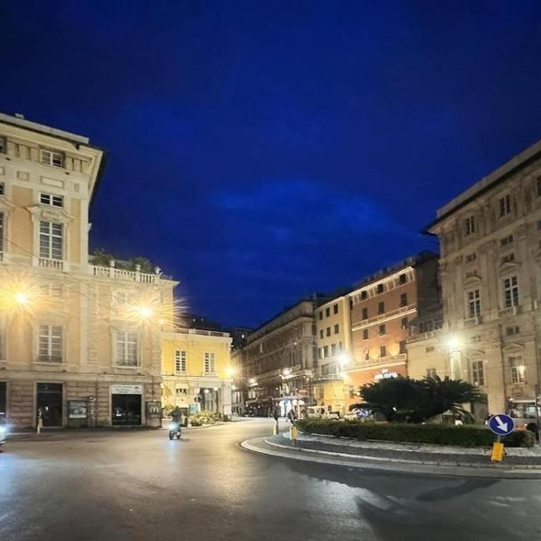 Design Loft in the Heart of Genoa - One-bedroom Loft Apartment - 11
