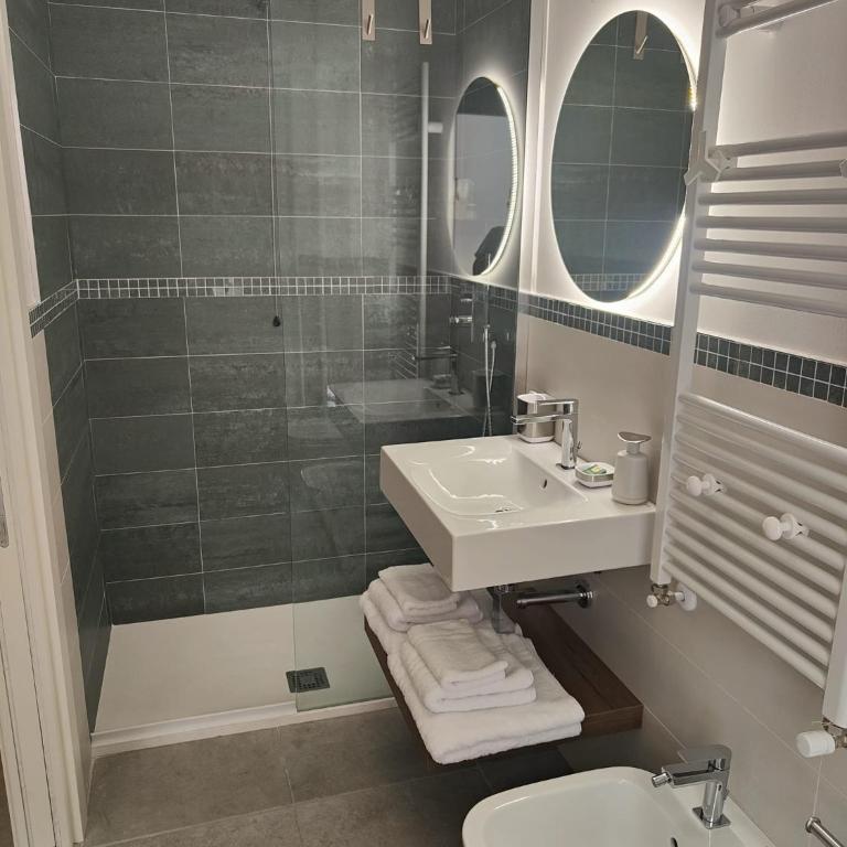 Kastè - Double Room with Private Bathroom - 2