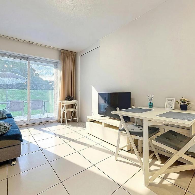 Rés du Golfe-4 couchages -1chambre-Piscine-Parking - Appartement - 3