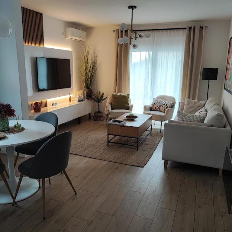 EMEM Luxury Apartment 1 - Apartman s 1 Spavaćom Sobom i Terasom - 4