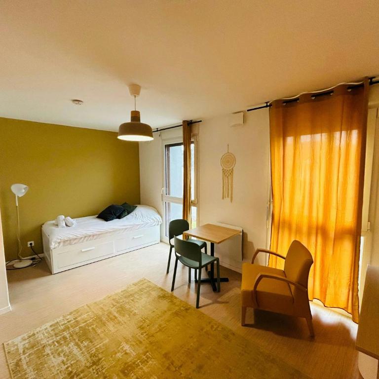 Studio neuf au coeur de Reims - Suite 402 - Apartment - 1