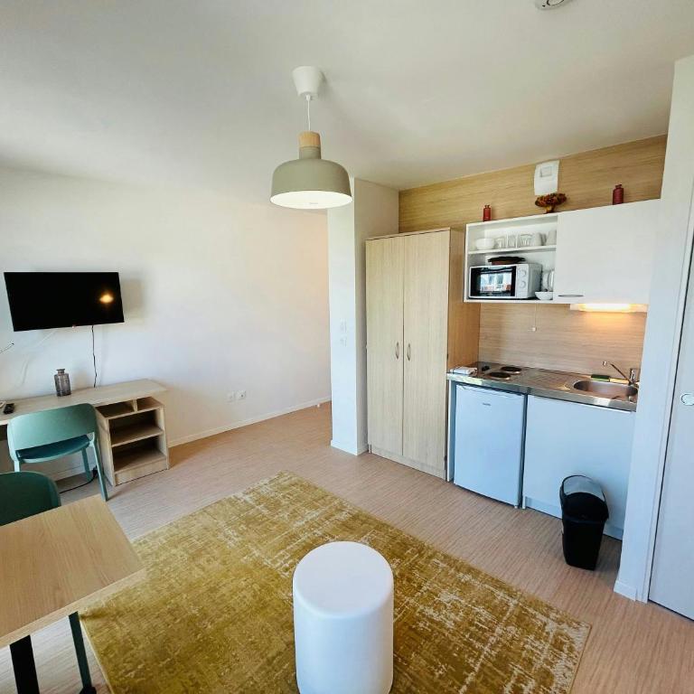 Studio neuf au coeur de Reims - Suite 402 - Apartment - 9