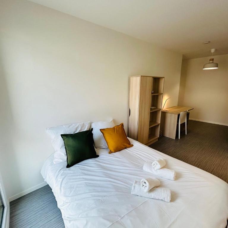 We Live In R - Suite 203 - Apartamento - 8
