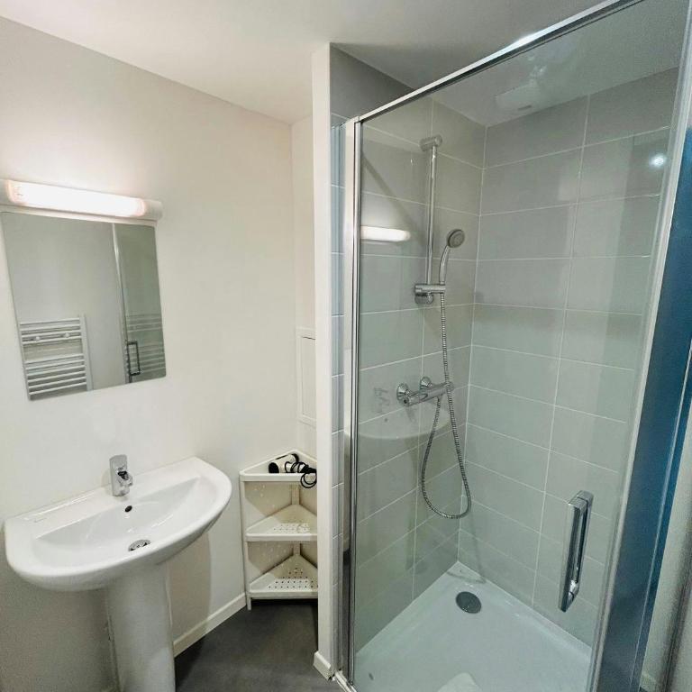 We Live In R - Suite 203 - Apartamento - 10