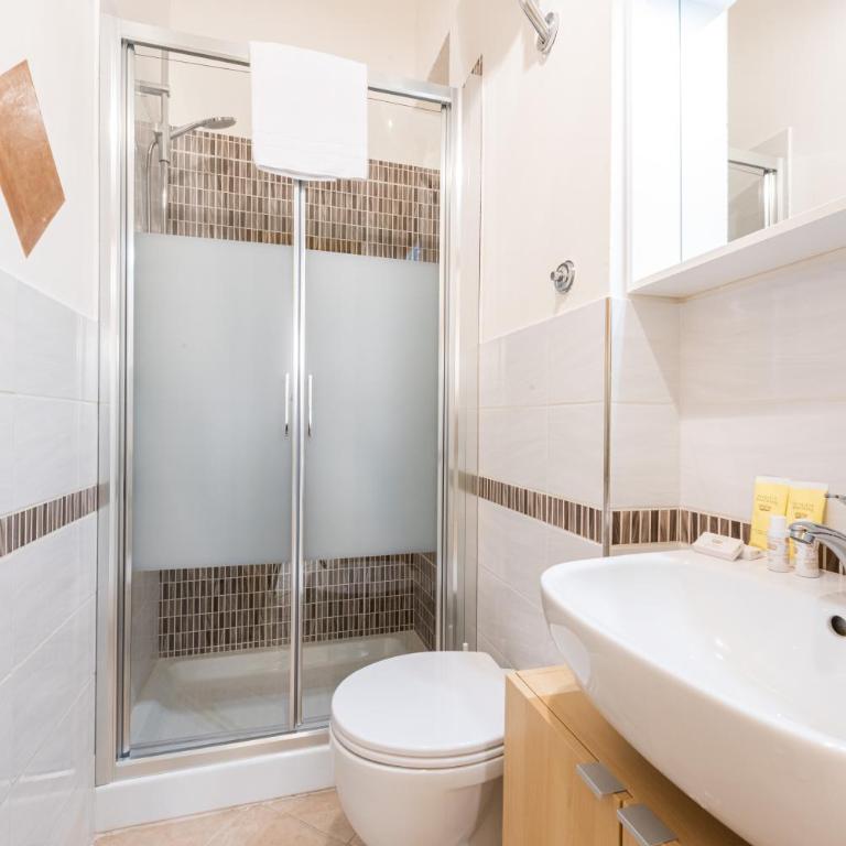 B&B Apartment Redi Near Tram Center Airport No Ztl - Appartamento con 3 Camere da Letto - 23