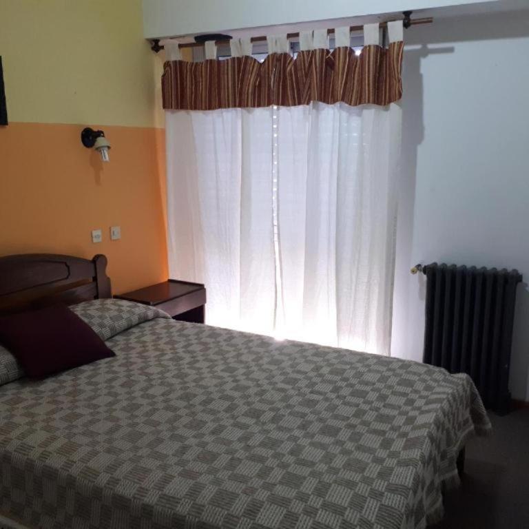 Ourense Hotel - Habitación Cuádruple Clásica - 1