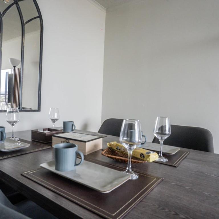 Moderno departamento en centro Talca - Estacionamiento y WiFi - Two-Bedroom Apartment with City View - 22