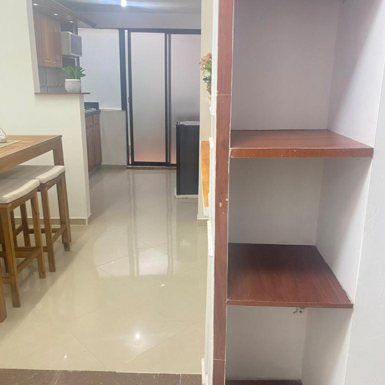 Spacious and bright Wi-Fi 400 Good location Laureles - Apartamento de 2 dormitorios - 21