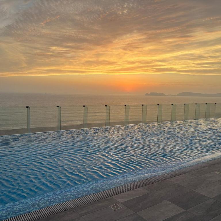 Depa premium 3 hab, Vista al mar-Arena1, Piscina, Sauna, Cerca Aeropuerto - Apartamento - 96