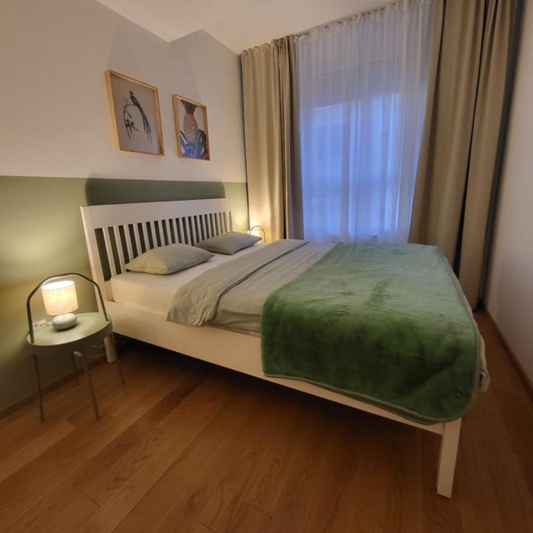 Olive NOOK - Two-Bedroom Apartment with Balcony - 9