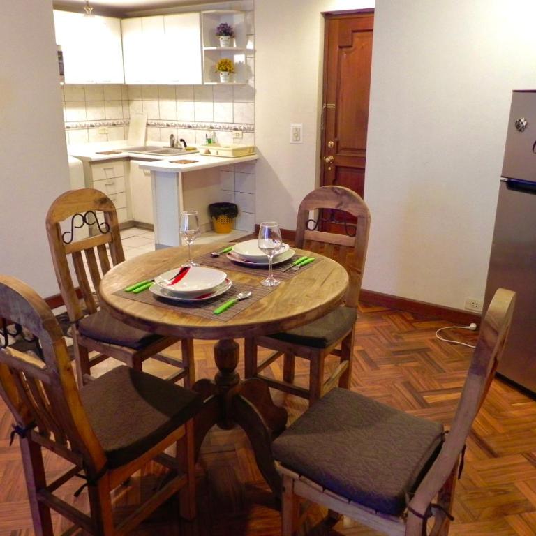 Muy cerca, a pasos de la Embajada de EEUU - One-Bedroom Apartment - 10