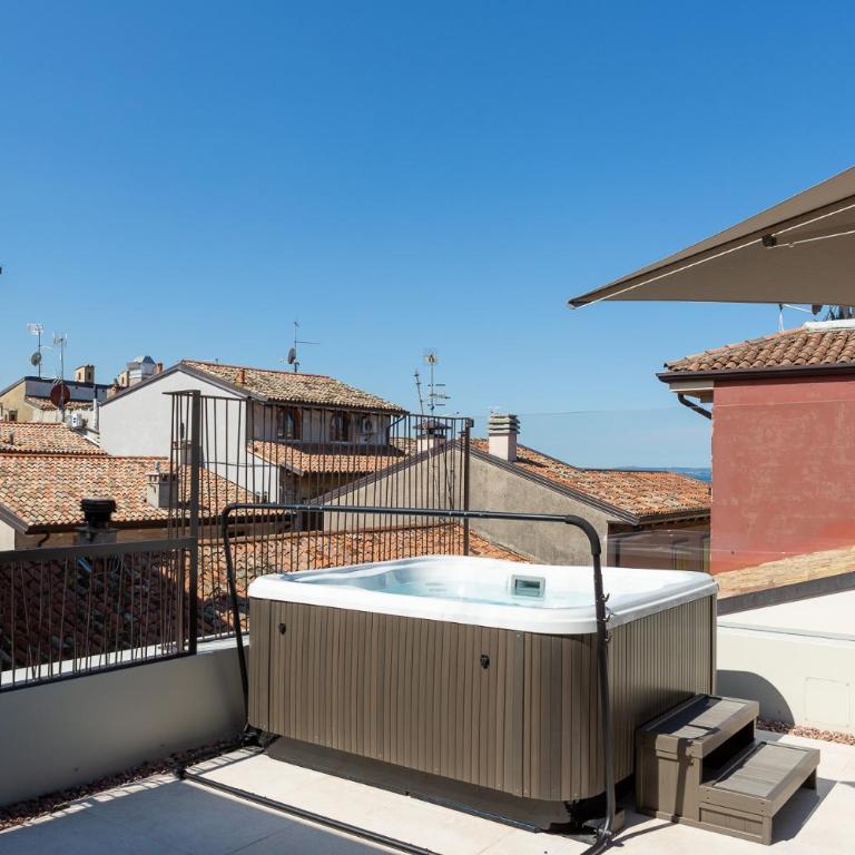 Calle Suite Lazise - Suite con Vasca Idromassaggio - 6