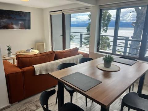 Departamento exclusivo con salida al lago - Apartamento de 2 dormitorios - 5