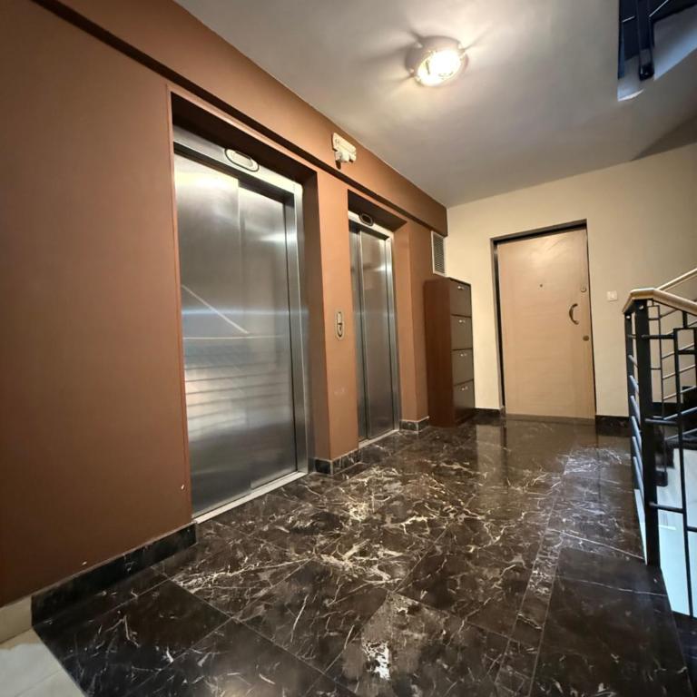 Comfort Apartment Budva Near Kuzina with Parking - Apartman sa 1 Spavaćom Sobom - 1