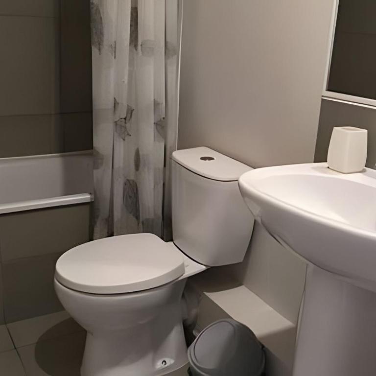 Depto. en Condominio Marconi, estacionamiento/wifi - Two-Bedroom Apartment - 11