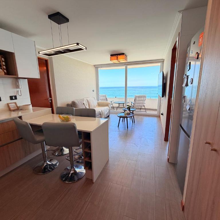 Amazing ocean view Cavancha Peninsula - One-Bedroom Apartment - 8