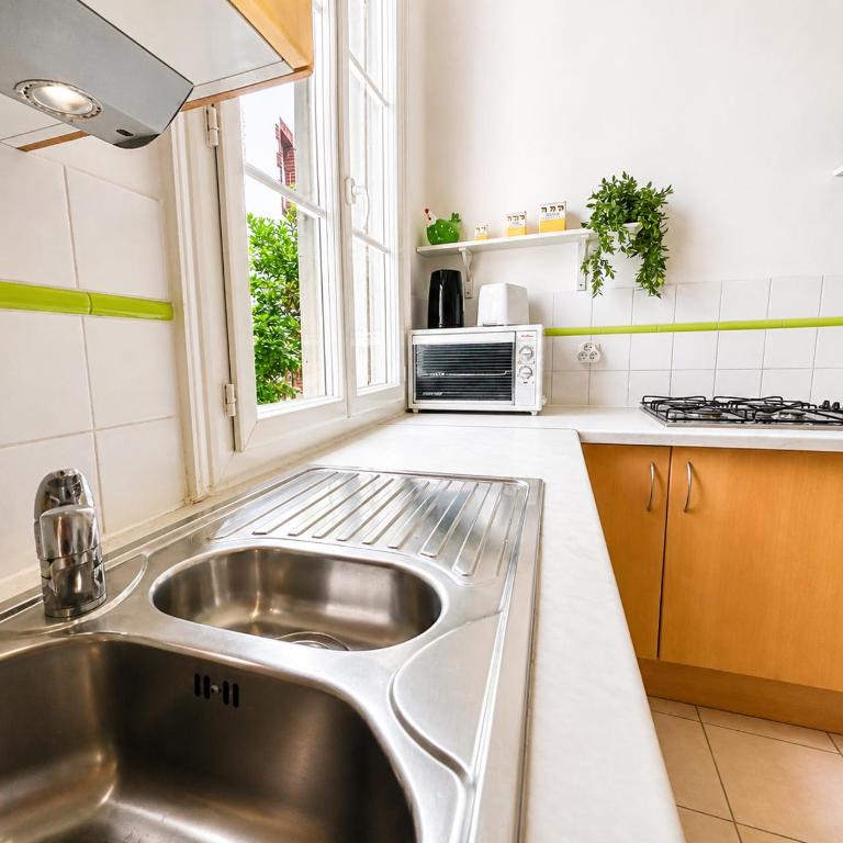 Studio confortable face à l'île Versaillaise - Monolocale - 13