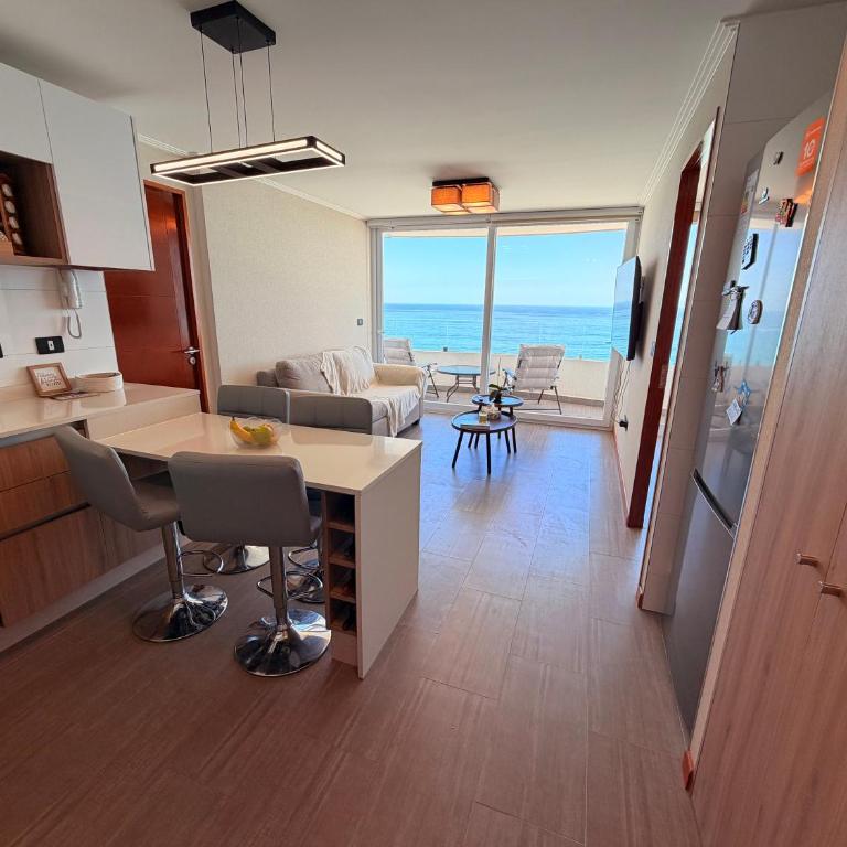 Amazing ocean view Cavancha Peninsula - One-Bedroom Apartment - 4