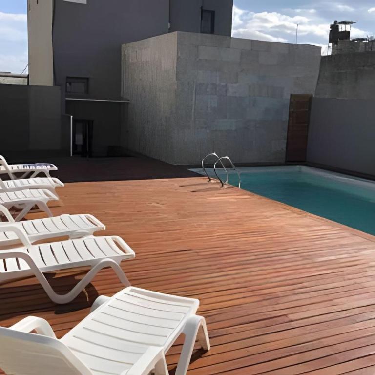 Excelente edificio en Palermo con piscina climatizada abierta de septiembre a abril y cocheras - Apartamento de 2 dormitorios con balcón - 46