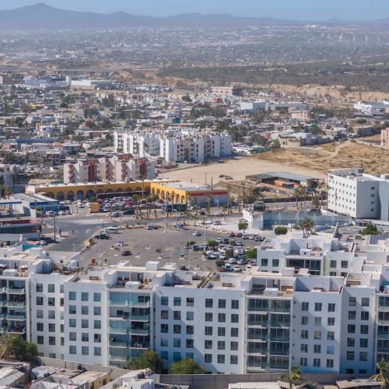 Stylish 3BR Walk to Beach in Heart of Los Cabos - Apartamento - 29