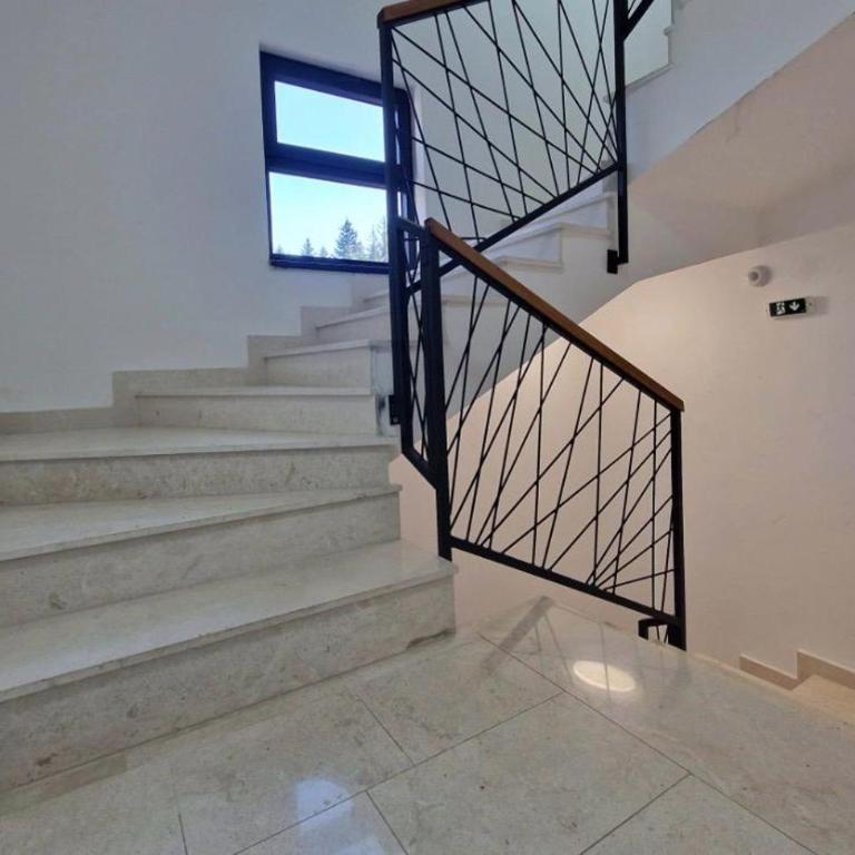 Trebevic Skyline Apartman - One-Bedroom Apartment - 2