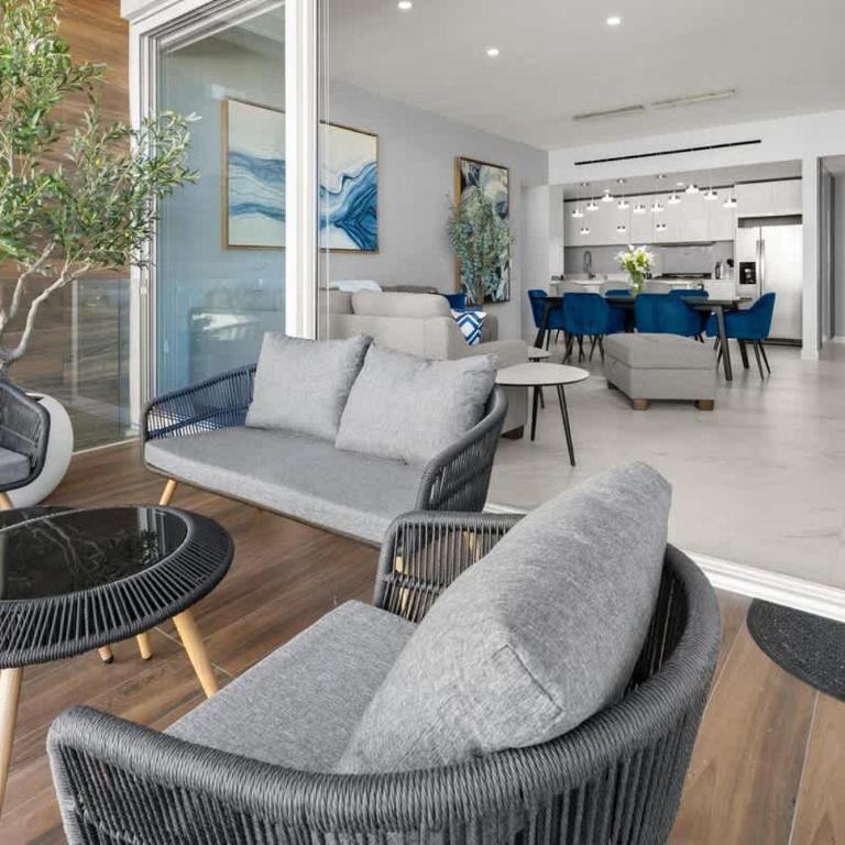 Stylish 3BR Walk to Beach in Heart of Los Cabos - Apartamento - 68