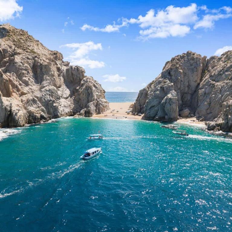 Stylish 3BR Walk to Beach in Heart of Los Cabos - Apartamento - 74