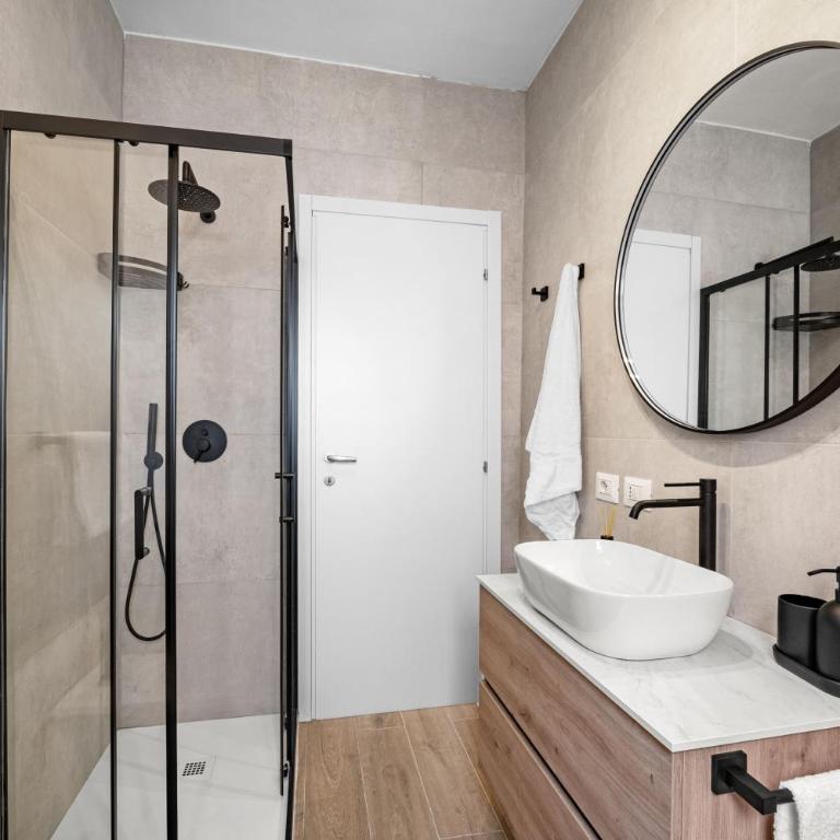 Boutique Picasso - Appartamento con 2 Camere da Letto - 8