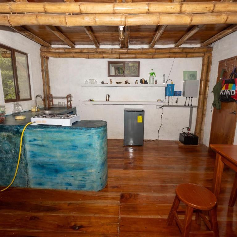 Highland Bamboo Cabin, San Cristóbal Galápagos - Chalet - 10