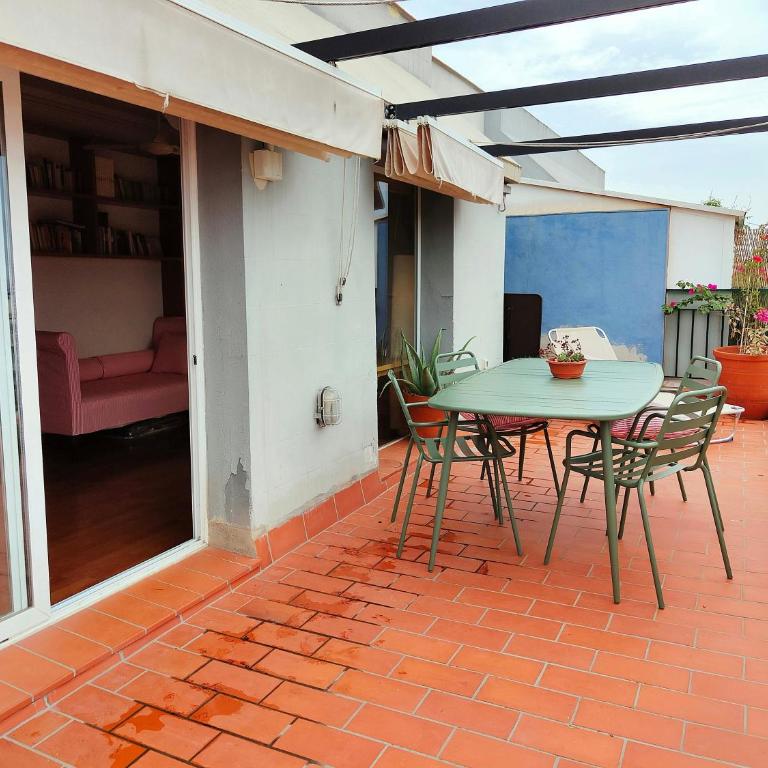 Amazing city views terrace Gràcia - Parc Güell - Apartment - 16
