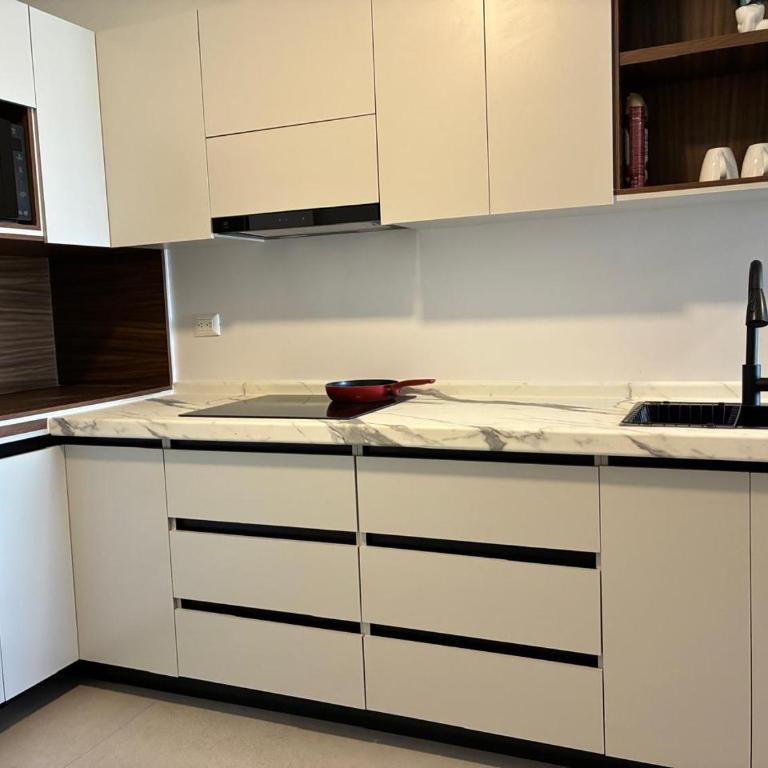 Adhoc Torre Colonia Executive Apartments Monterrey Downtown - Two-Bedroom Apartment with Mountain View - 17