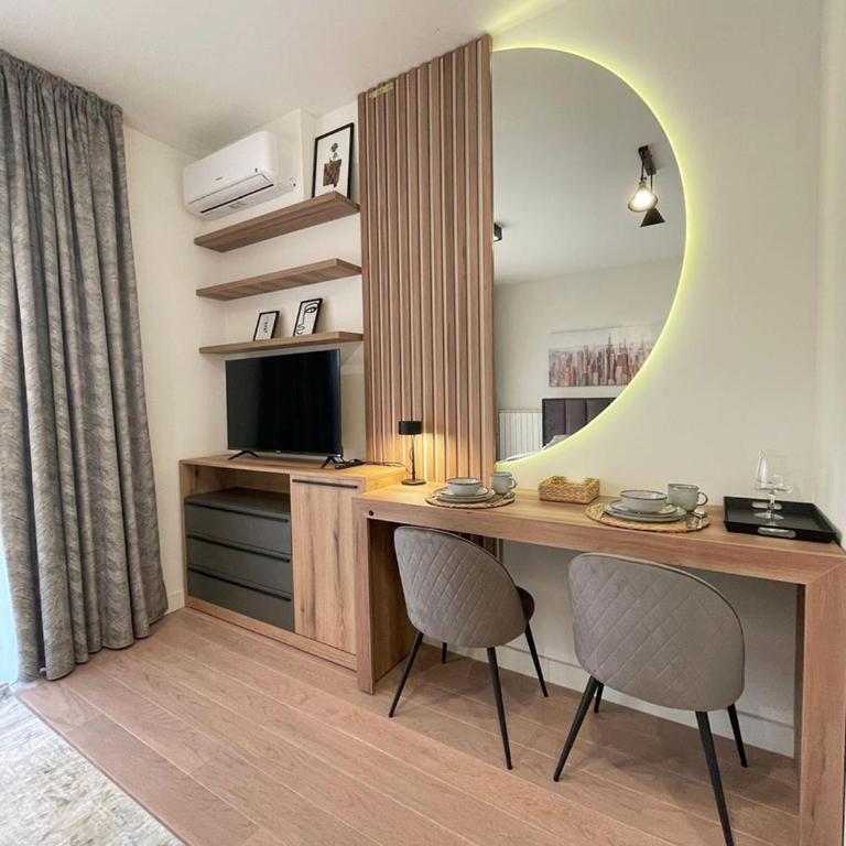 Aqua Elegance - One-Bedroom Apartment - 1