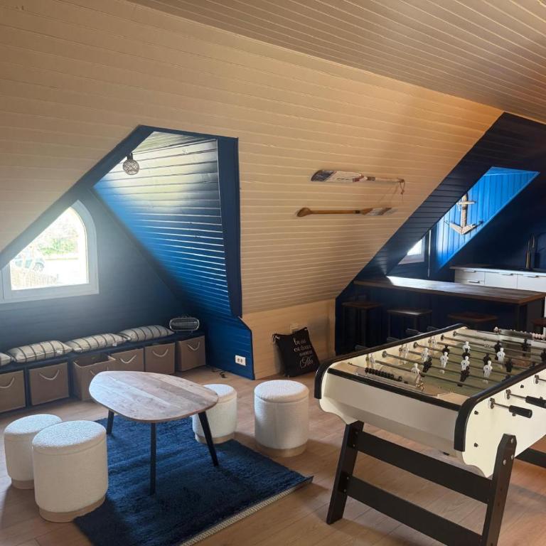 Maison familiale rénovée, centre et plage à pied!! 4ch, salle de jeux, jardin cloturé - Haus mit 4 Schlafzimmern - 21