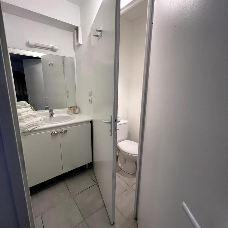 Studio avec Jardin Privé, Piscine, Tennis, Climatisation, calme - Apartment mit 1 Schlafzimmer - 2