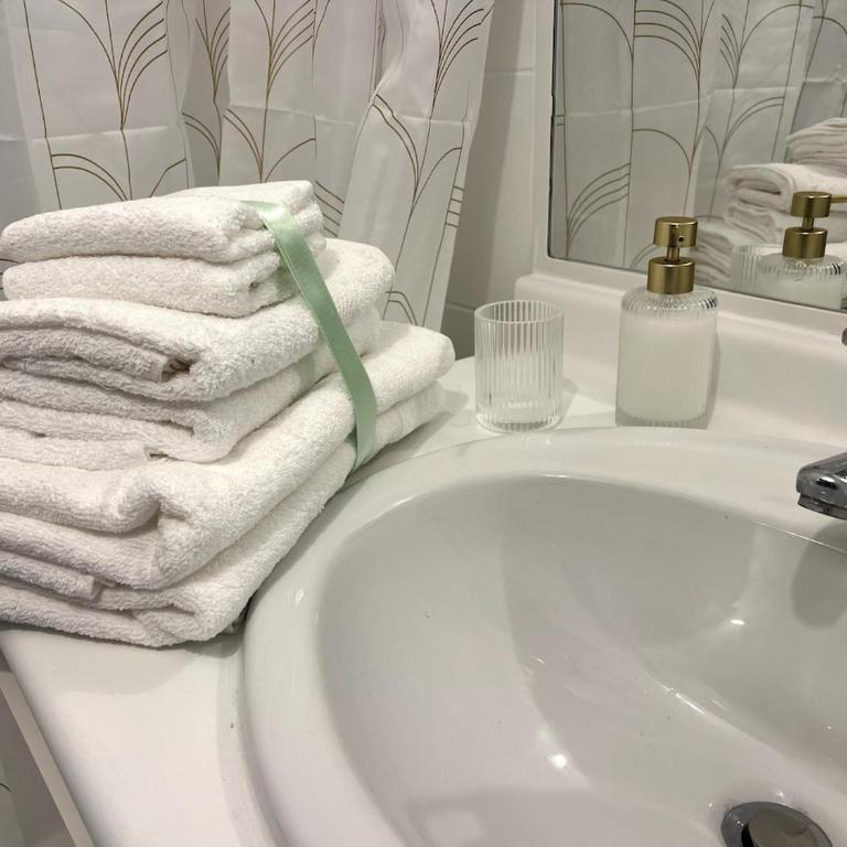 Studio avec Jardin Privé, Piscine, Tennis, Climatisation, calme - Apartment mit 1 Schlafzimmer - 4