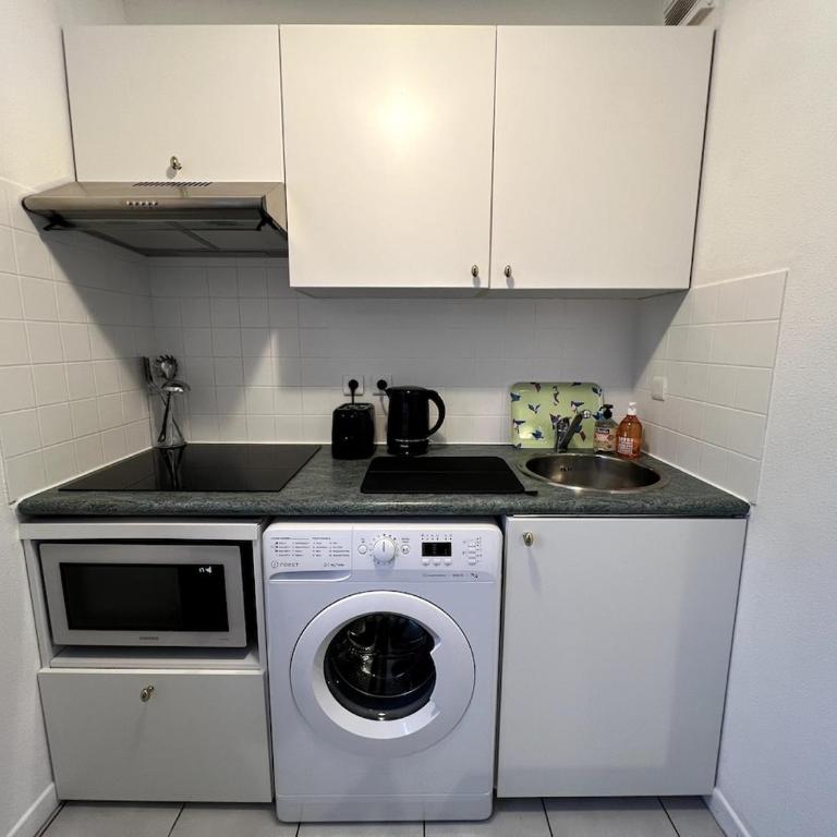 Studio avec Jardin Privé, Piscine, Tennis, Climatisation, calme - Apartment mit 1 Schlafzimmer - 19