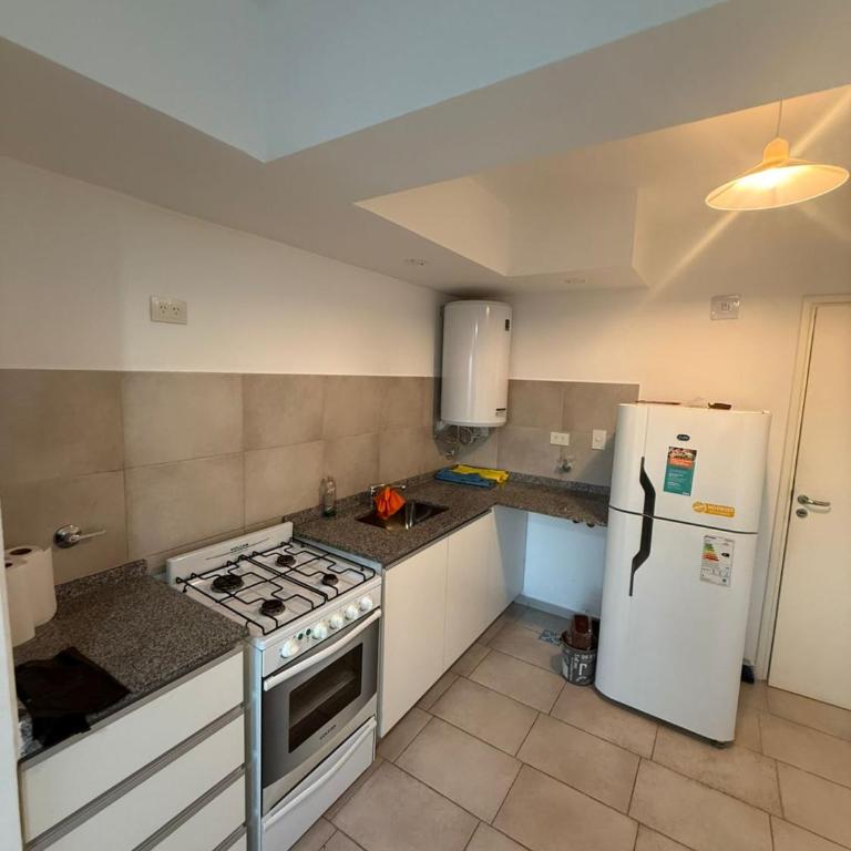 Edificio NATANIA70 Anzoátegui 159 3ro D - Apartamento de 1 dormitorio - 2