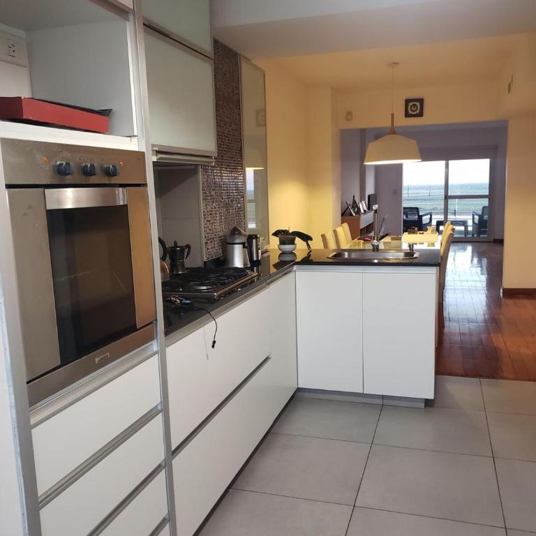RÍOMÍO-3 dormitorios-cochera - Apartamento Premium de 3 dormitorios con balcón - 2