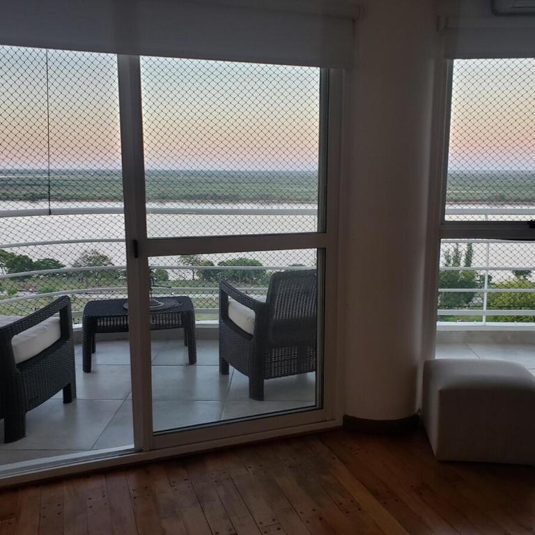 RÍOMÍO-3 dormitorios-cochera - Apartamento Premium de 3 dormitorios con balcón - 35