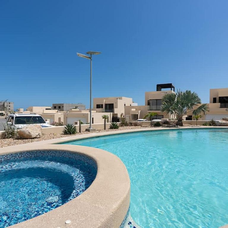 Modern 2BR Condo Close to Downtown Cabo - Apartamento - 2