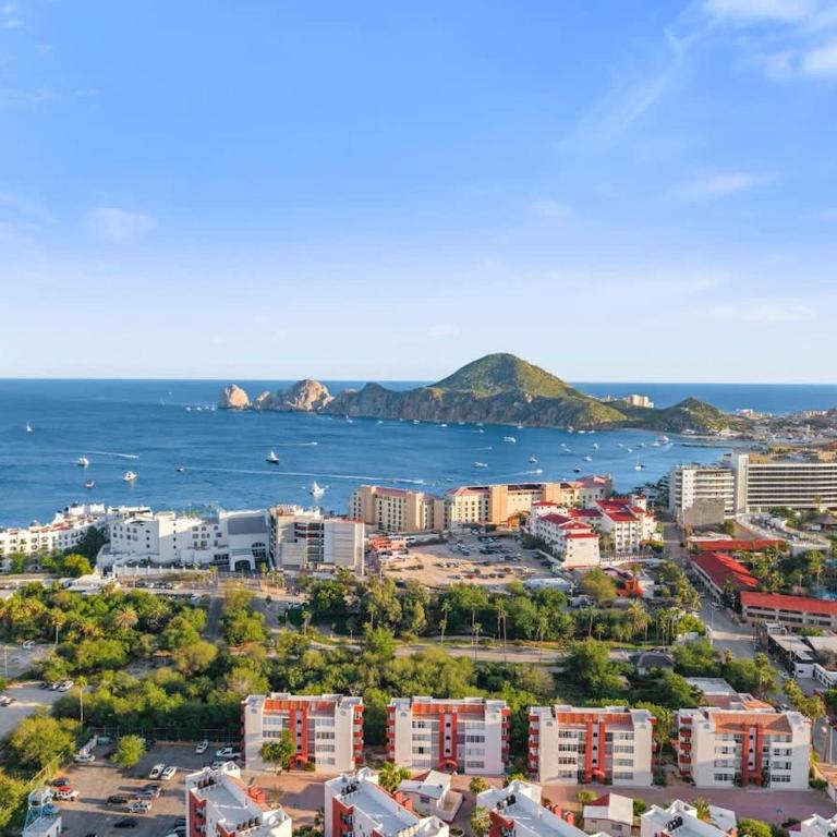 Modern 2BR Condo Close to Downtown Cabo - Apartamento - 53