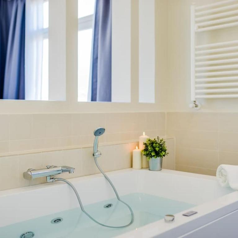 Il Pesco Al Vaticano - Deluxe Suite with Spa Bath - 10
