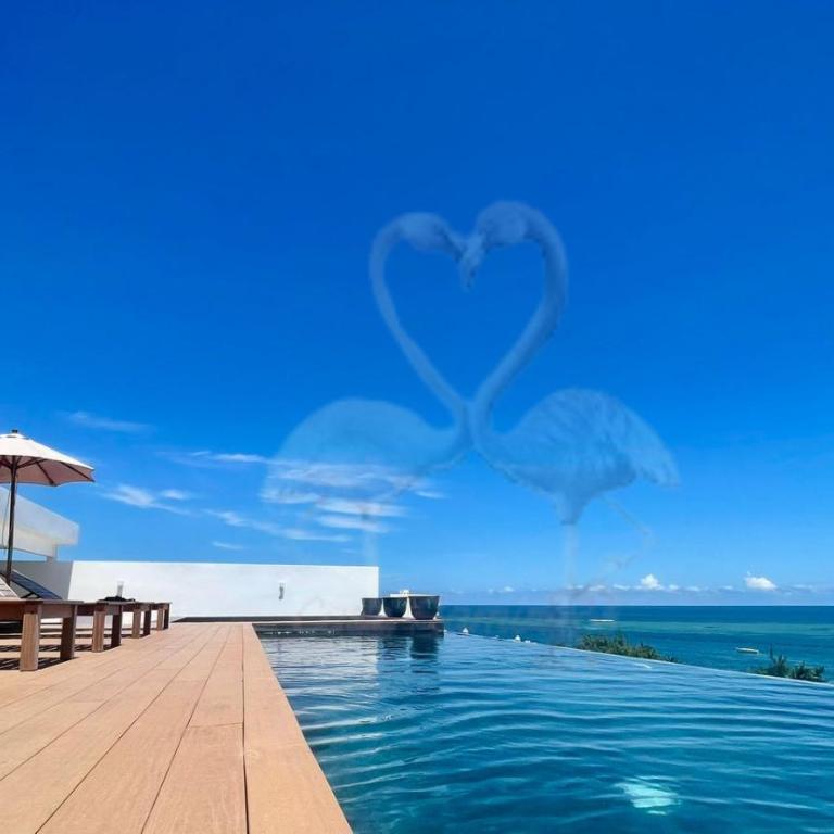 Private Suite, Walk to the Beach, Oceanview Rooftop Pool, Fast WiFi - Studio - 2