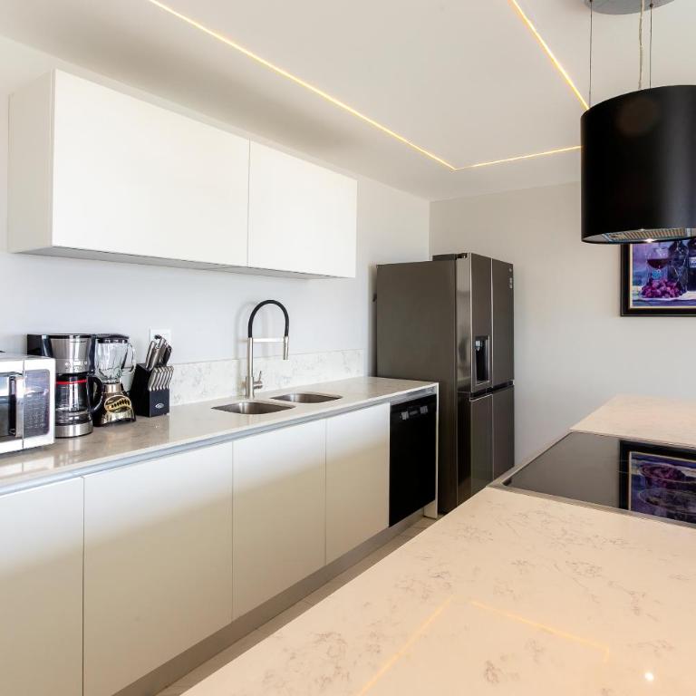La Isla Residences - Apartamento de 4 dormitorios con balcón - 35
