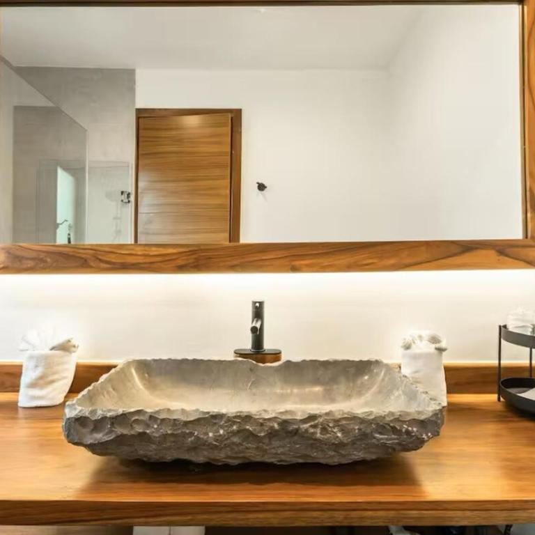 Casa LUV 4BR 4BA Downtown 2 Private Pools - Villa - 20