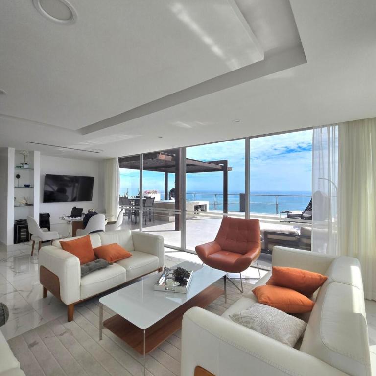 Penthouse by the sea, pool and jacuzzi - Apartment - 27