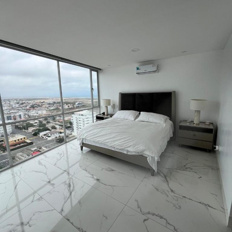 Penthouse by the sea, pool and jacuzzi - Apartment - 30