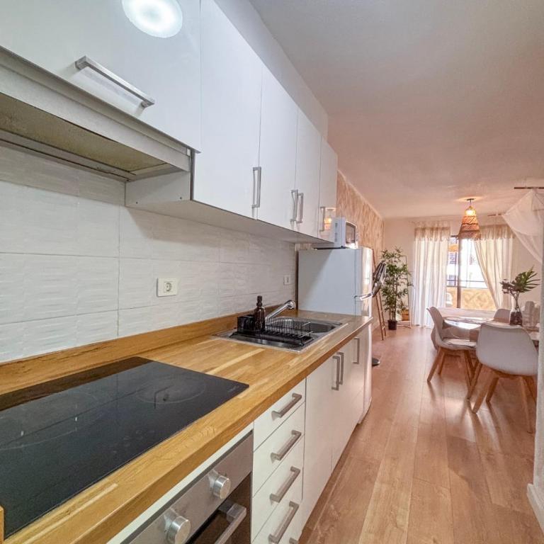 Peaceful & Bright Loft, HEATED POOL, NETFLIX, FREE WIFI & PARKING, TENNIS - Apartamento de 1 dormitorio - 9